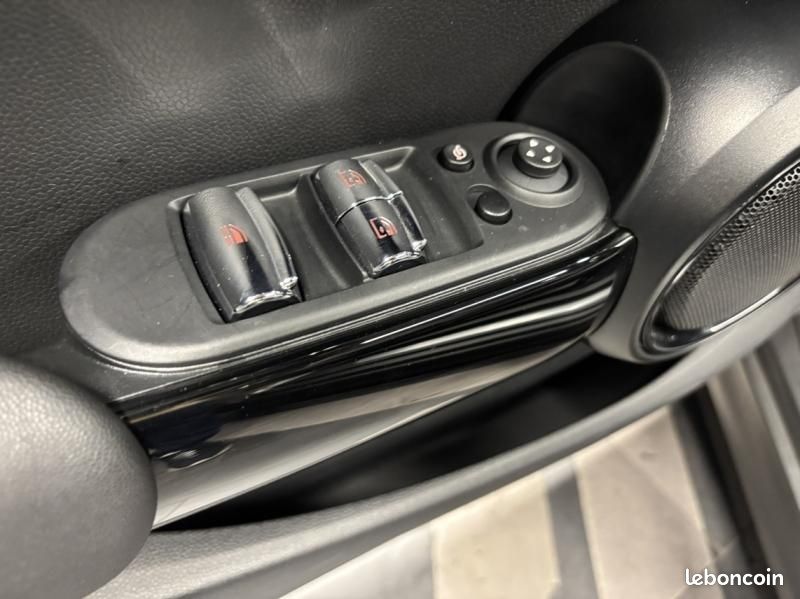 Mini Cabrio Cooper 136ch Edition Premium Plus BVA7 (image 25)