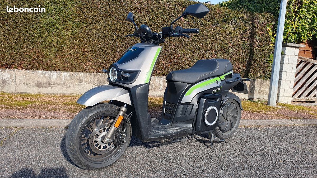 Scooter électrique S02 Hs Scooter électrique 125cm3 Silence S02