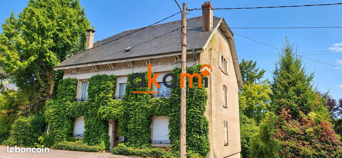 Immeuble 267 m² · à Étival-Clairefontaine · 267 m² · 120 000 €