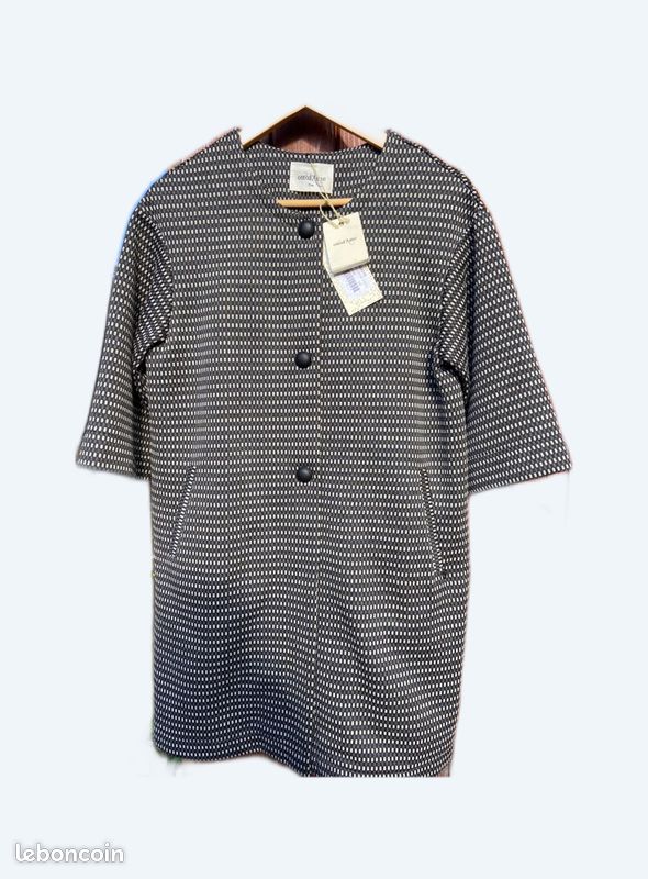 Jacket (image 1)