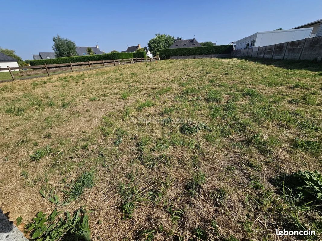 Terrain 601 m² · à Ploumagoar · 601 m² · 66 000 €