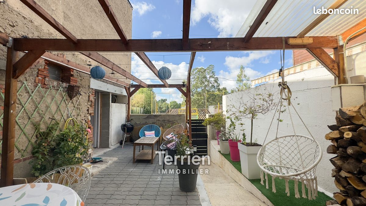 Maison 5 pièces 115 m² · à Val-du-Layon · 115 m² · 225 000 €