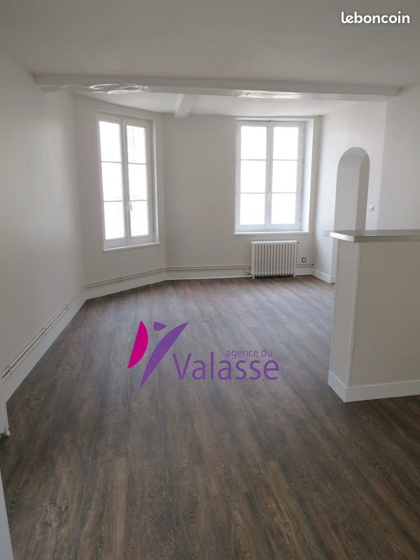 Appartement 3 pièces 81 m² · à Bolbec · 81 m² · 600 €/mois