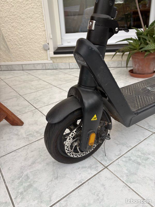 Trottinette électrique (image 4)