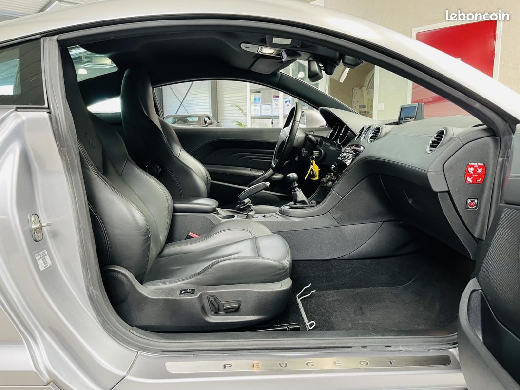 PEUGEOT RCZ 2.0 HDi FAP 163ch (image 12)