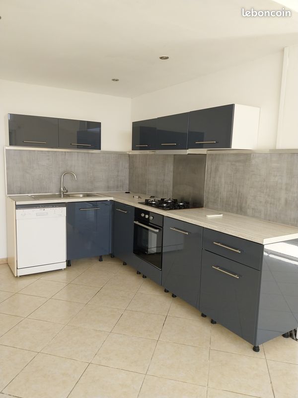 Appartement 4 pièces 90 m² · à Bormes-les-Mimosas · 90 m² · 1 110 €/mois
