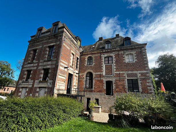Château 7 pièces 340 m²