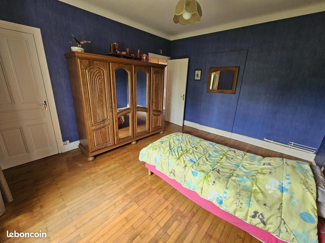 Appartement 3 pièces 90 m² · à Montmorot · 90 m² · 160 000 €