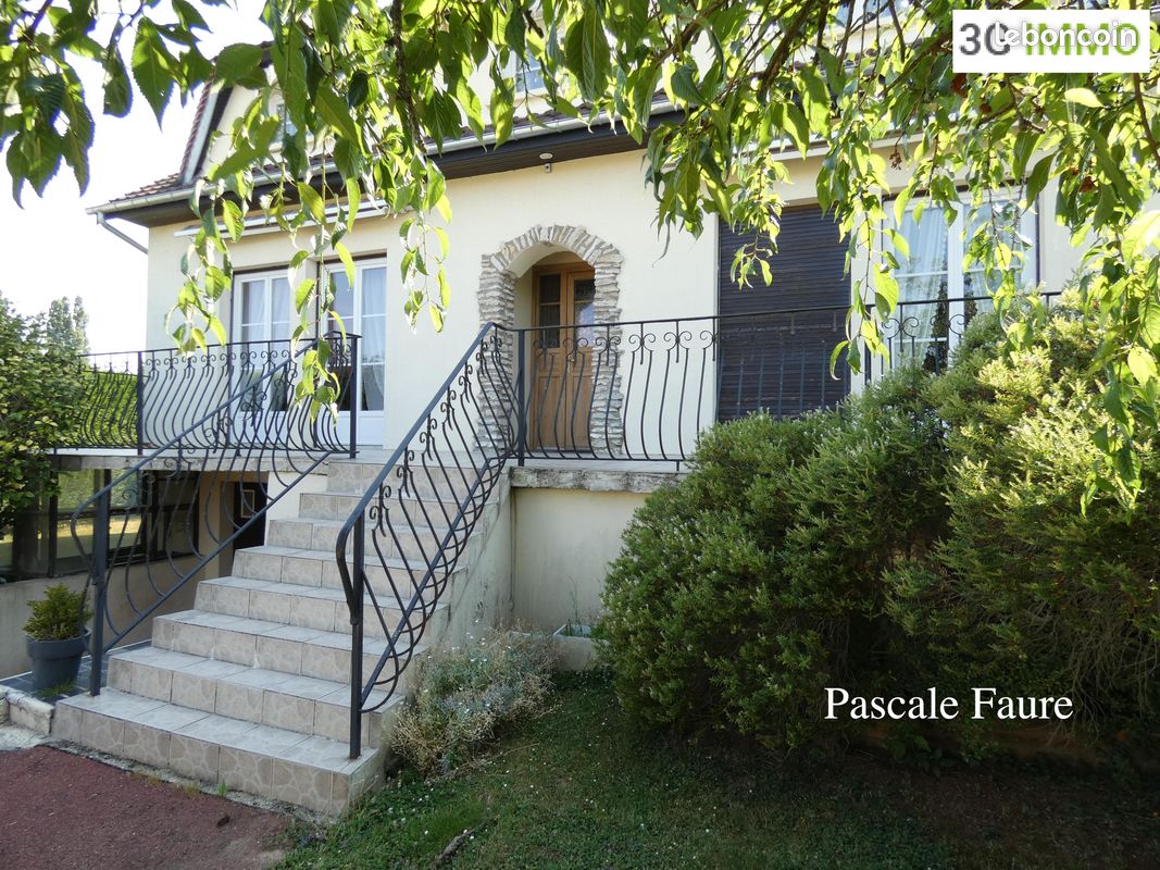 Maison 7 pièces 145 m² · à Sérifontaine · 145 m² · 204 800 €