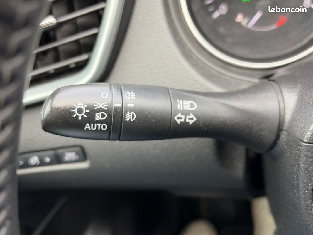 NISSAN QASHQAI 1.2 dig-t 115 tekna xtronic (image 21)
