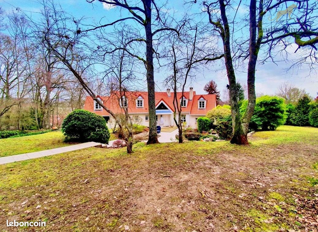 Maison 9 pièces 280 m² · à Septeuil · 280 m² · 660 000 €