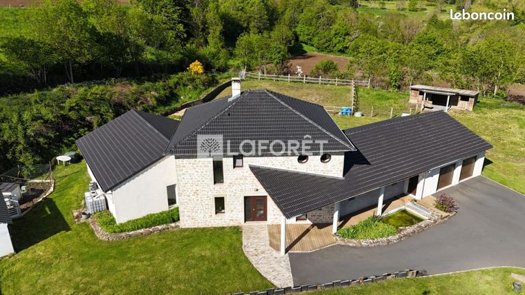 Maison 6 pièces 230 m²