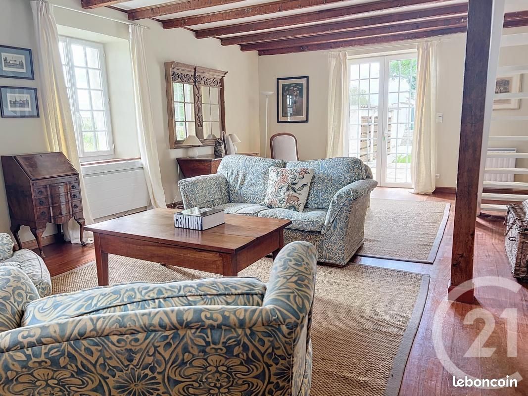 Maison 5 pièces 166 m² - Saint-Laurent-de-Cognac 16100 (image principale 3)