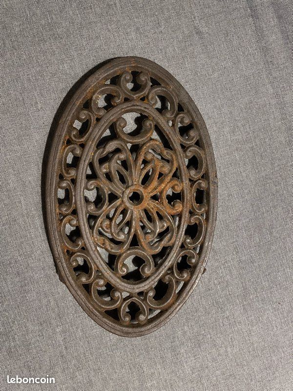 Sumnacon 1 dessous de plat ovale en fonte – Dessous de plat antique en métal résistant à Sumnacon 1 dessous de plat ovale en fonte – Dessous de plat antique en métal résistant à