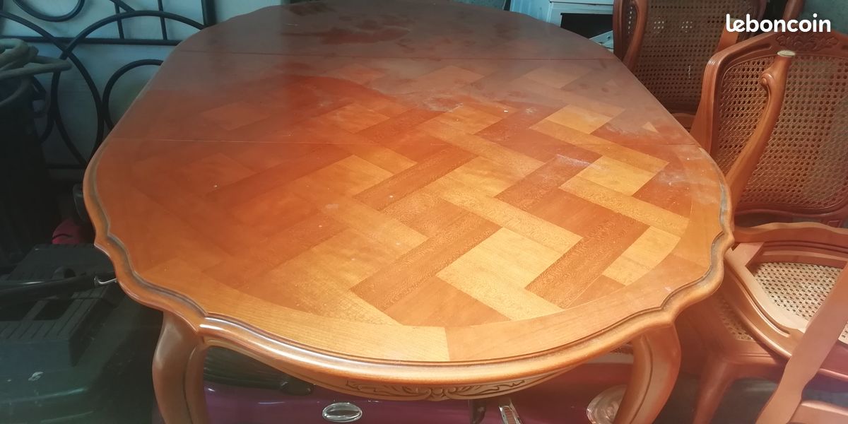 Table (image 1)