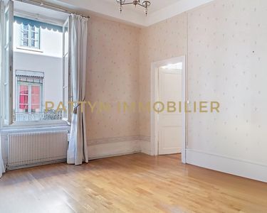Appartement 650 000 € - 153 m²