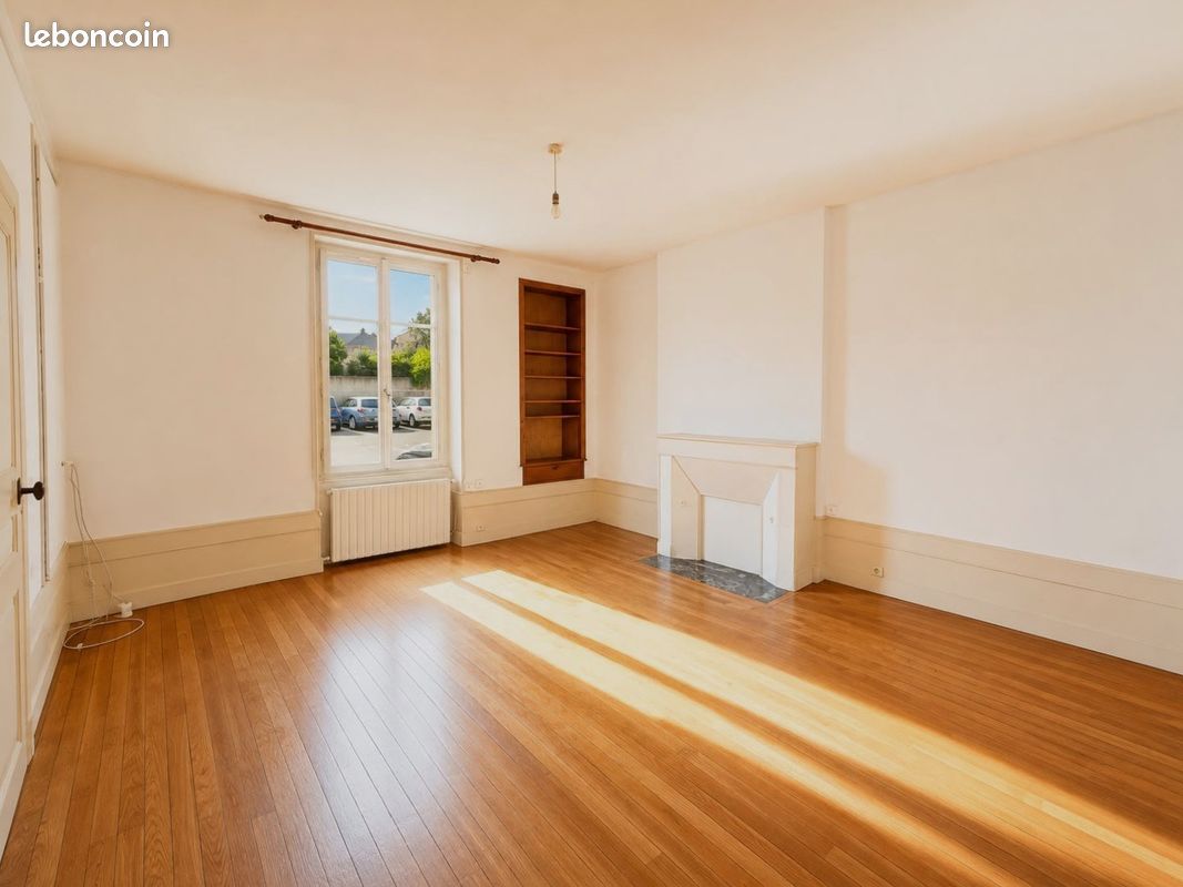 Maison 4 pièces 110 m² · à Issoudun · 110 m² · 105 000 €
