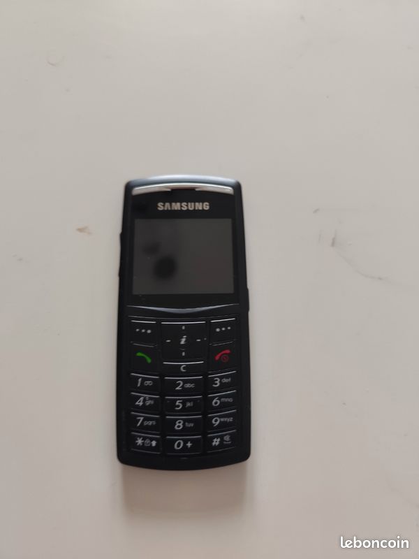 Samsung x820 (image 1)
