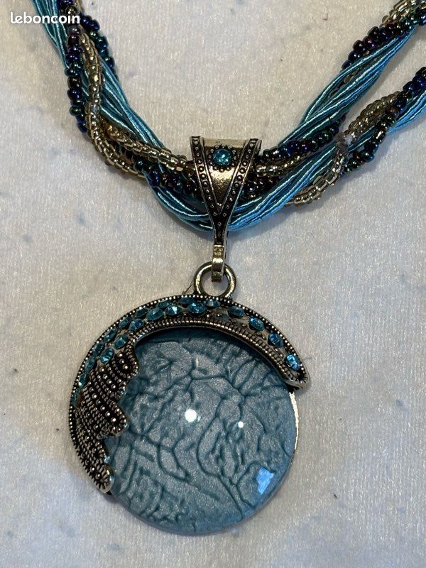 Collier fantaisie femme (image 1)
