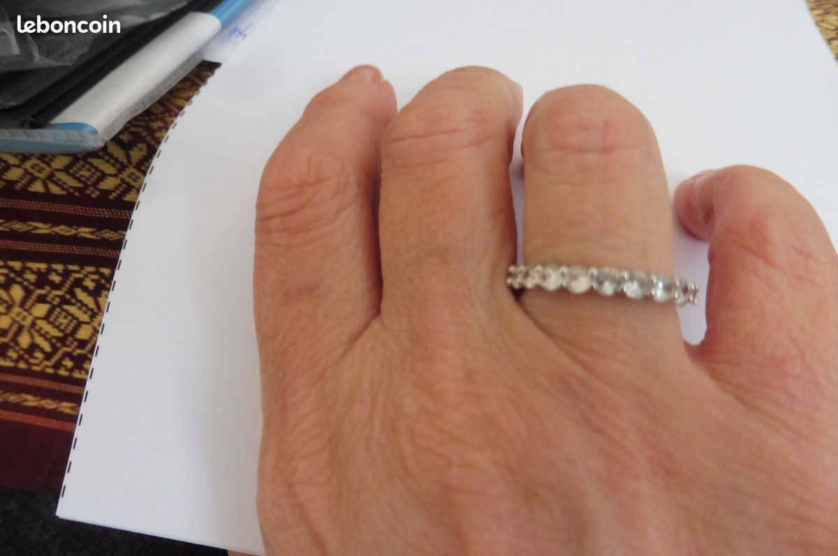 Bague Large Alliance Argent Avec Cristaux Diamant - Taille 57 Occasion Parfait