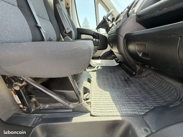 Fiat Ducato Maxi Fourgon Grand-Volume 40 FIAT DUCATO MAXI 180 CV L4 l5 GALLERIE GPS RADARS TEL ATERLIER ETC...(14 084HT) (image 31)