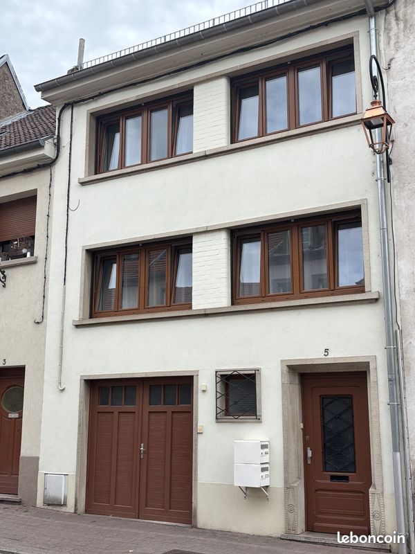 Immeuble 200 m² · à Phalsbourg · 200 m² · 209 900 €
