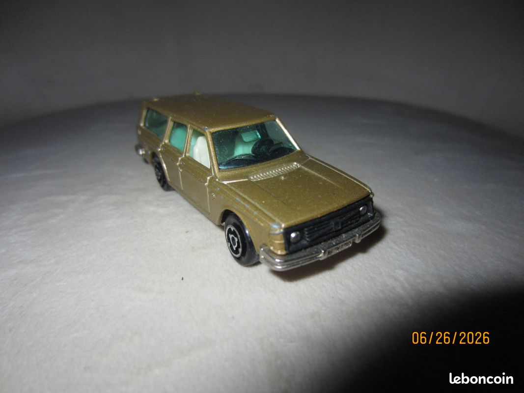 Voiture majorette volvo 245DL numéro 220 (image 1)