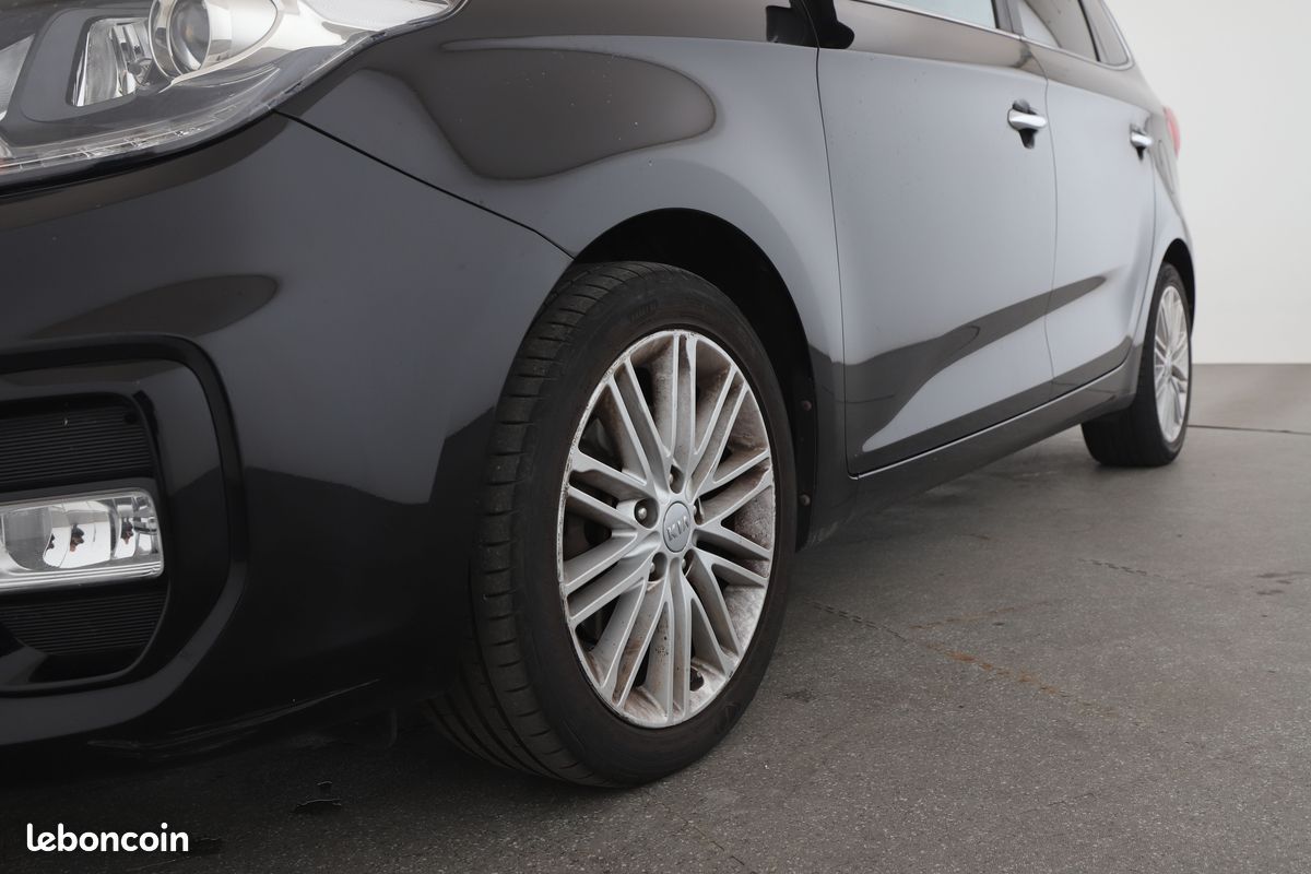 Kia Carens 1.7 CRDi ISG Active 7PL 141 ch (image 26)