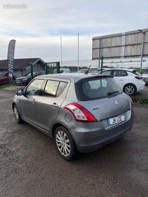 Suzuki Swift (image 4)