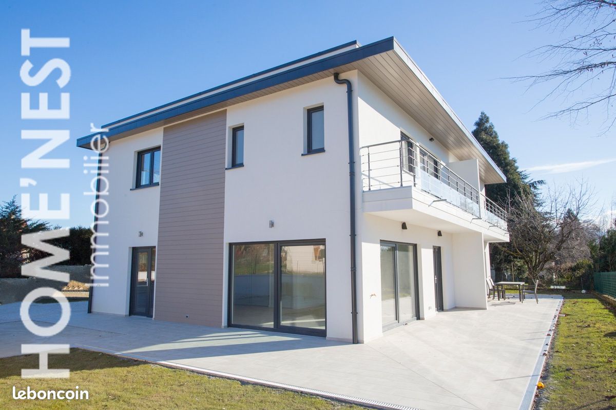 Maison 4 pièces 123 m² · à Divonne-les-Bains · 123 m² · 3 000 €/mois