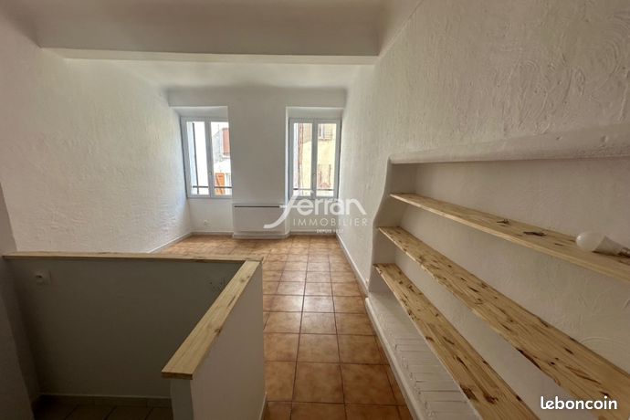 Studio 1 pièce 26 m²