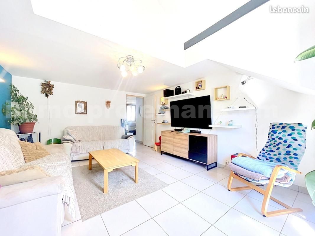 Appartement 4 pièces 114 m² · à Saint-Jeoire · 114 m² · 239 000 €