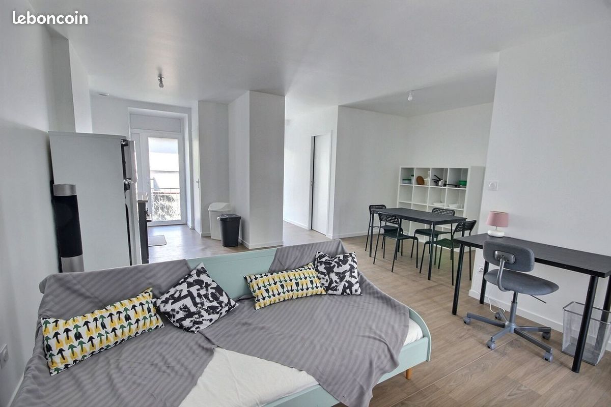 Appartement 4 pièces 63 m² · à Saint-Étienne · 63 m² · 744 €