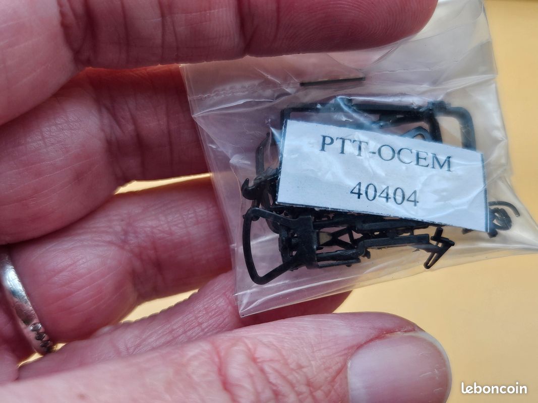 ZA1304 JL Voiture Ho 48 rare Allege postale metallique type