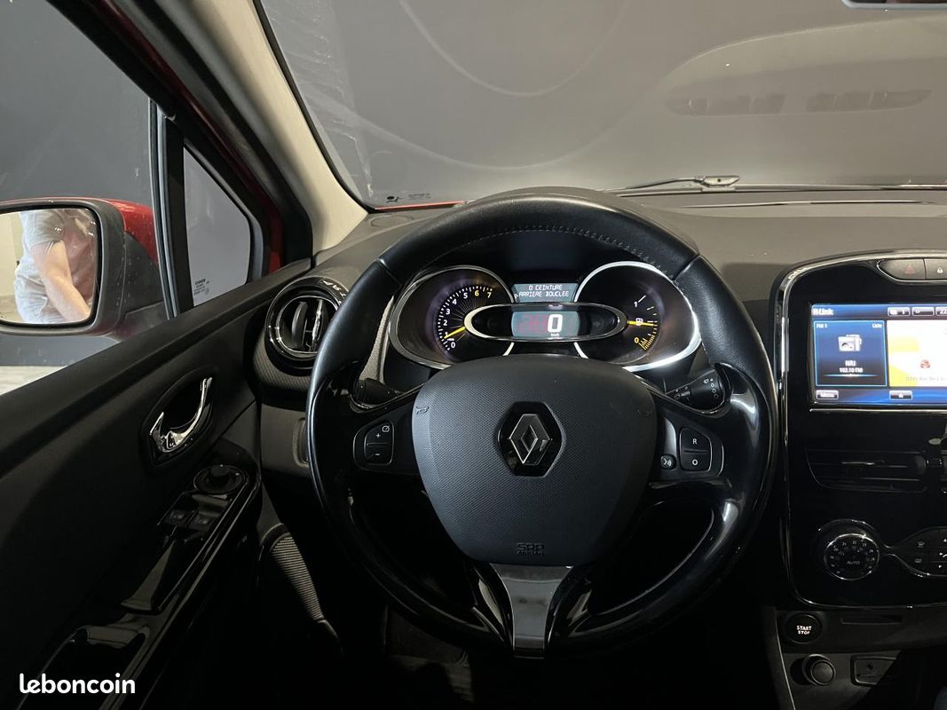 RENAULT CLIO Clio Estate 0.9L TCe - 90CH Intens - REGULATEUR - NAVIGATION - CLIM AUTO (image 10)
