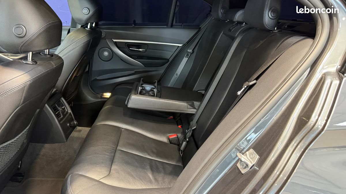 BMW Série 330e 252ch M Sport - Stage 2 - Éthanol - Suivi complet - Caméras 360 - Toit ouvrant - Harman Kardon - Apple CarPlay - Affichage tête haute - 390 ch (image 27)