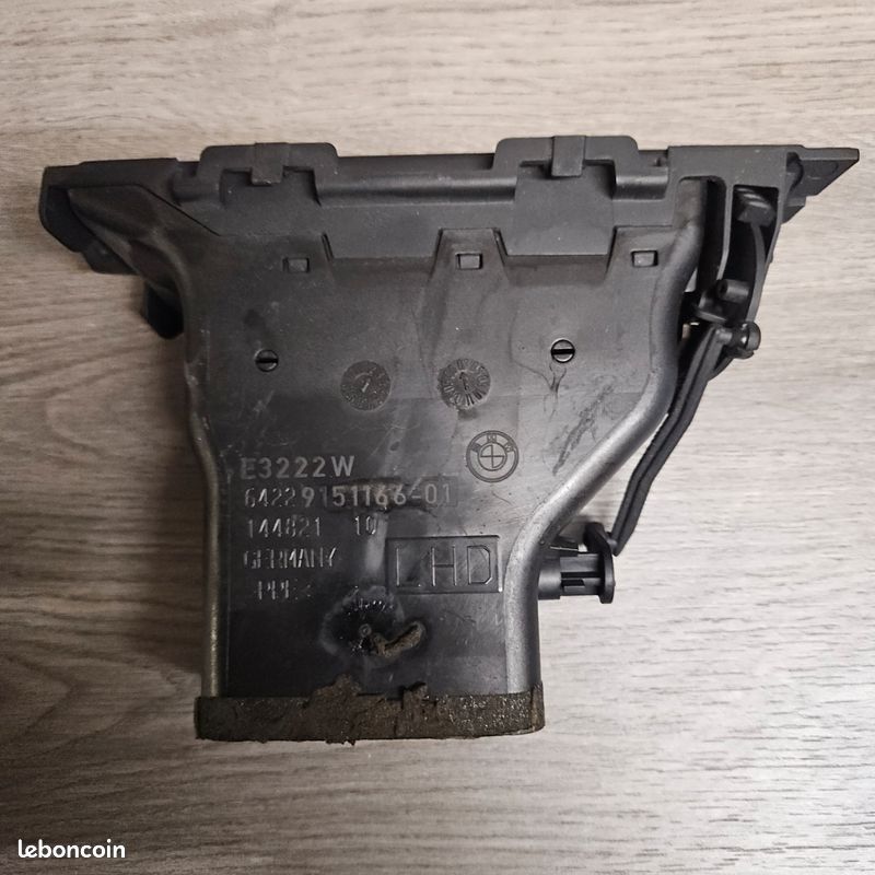 Grille aération avant droite BMW e90 91 92 93 (image 2)