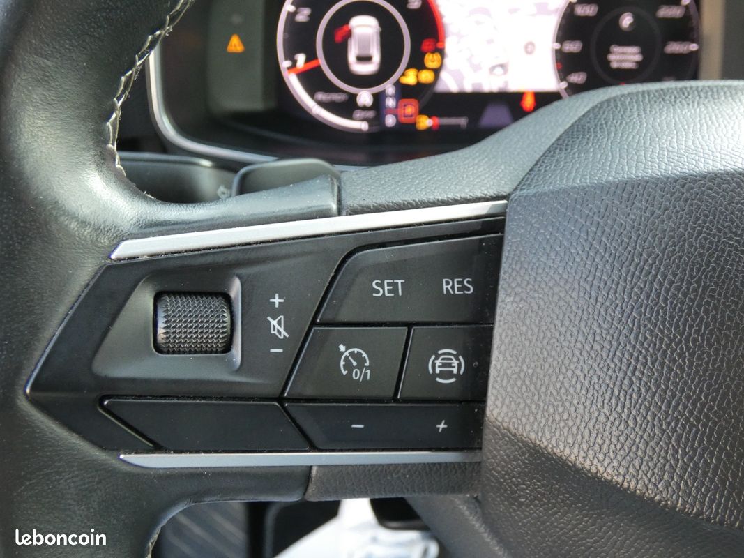 SEAT LEON SPORTSTOURER 2.0 TDI 150 DSG7 Style Business (image 23)