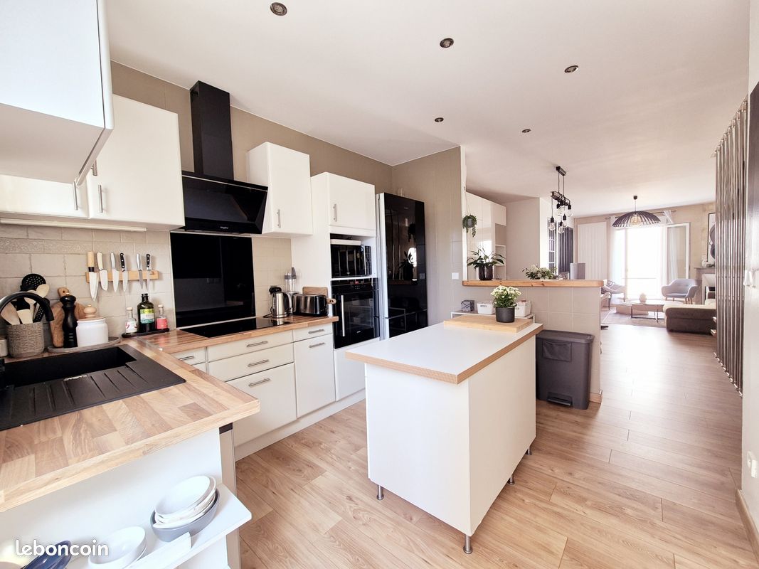 Maison 5 pièces 93 m² · à Bordeaux · 93 m² · 489 000 €