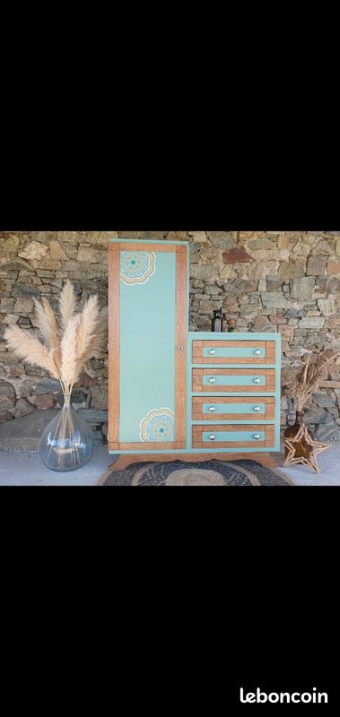 Armoire asymétrique relookée (image 1)