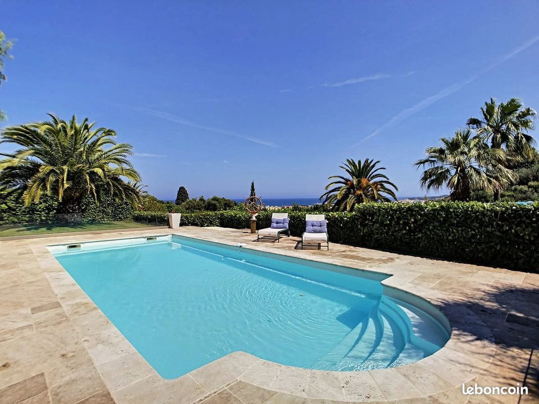 Maison 4 pièces 166 m² · à Antibes · 166 m² · 4 450 €/mois