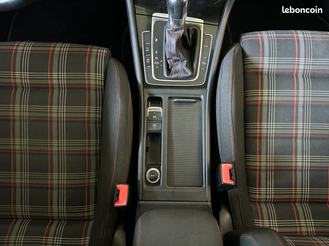VOLKSWAGEN Golf VI 7 2.0 230ch GTI Performance DSG 7 - 2014 - Suivi complet - Boîte auto - LED (image 14)