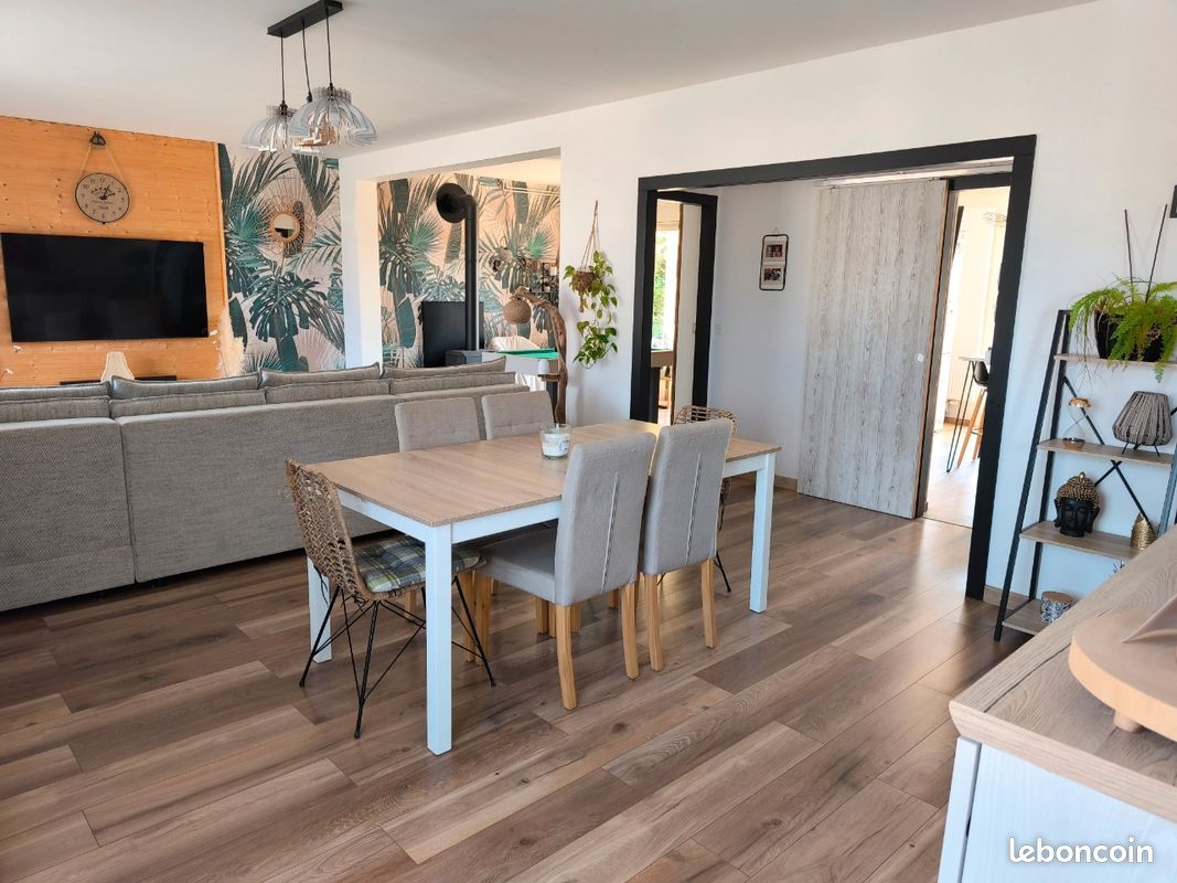 Maison 6 pièces 195 m² · à Vesoul · 195 m² · 250 000 €