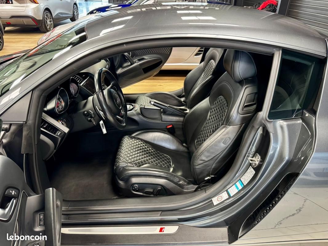Audi R8 Coupé (2) 4.2 V8 FSI 430 S tronic 7 (image 19)