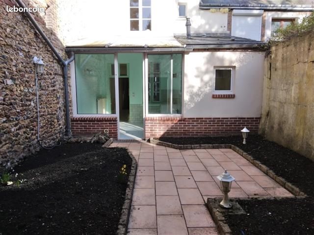 Maison 5 pièces 80 m² · à L'Aigle · 80 m² · 500 €