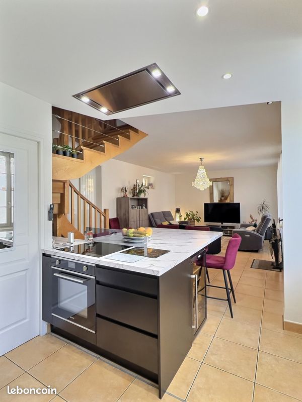 Maison 4 pièces 126 m² · à Lavaur · 126 m² · 237 000 €