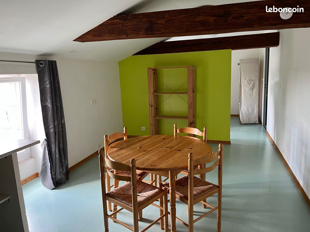 Appartement 1 pièce 29 m² · à Bressuire · 29 m² · 390 €
