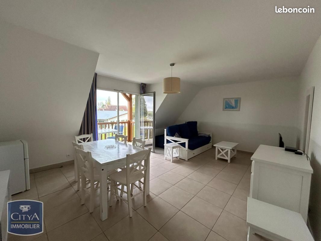 Appartement 3 pièces 55 m² · à Saint-Arnoult · 55 m² · 1 000 €/mois