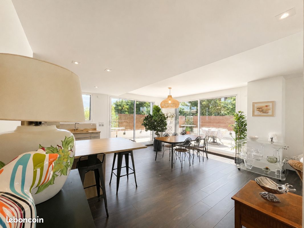 Appartement 4 pièces 154 m² · à Annecy · 154 m² · 1 500 000 €