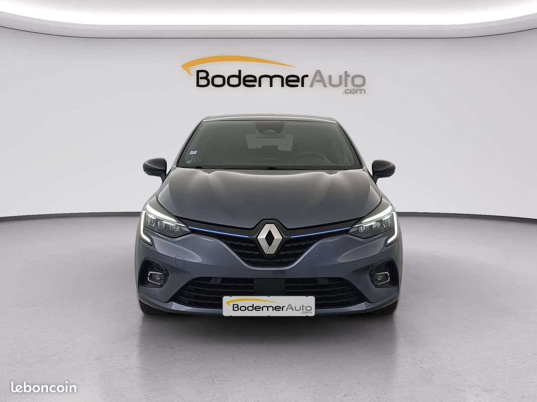 RENAULT Clio E-Tech 140 - 21 Première Edition (image 8)